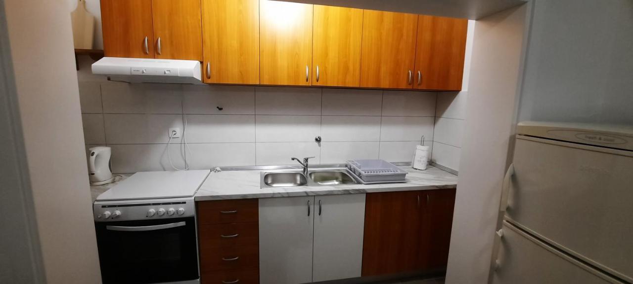 Apartmani "Alenka" プリモシュテン エクステリア 写真