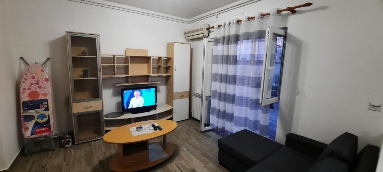 Apartmani "Alenka" プリモシュテン エクステリア 写真